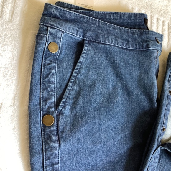 G.I.L.I Boho Retro Dual Stretch Button Flare Jeans Medium Blue Wash SZ 12 - Picture 4 of 16